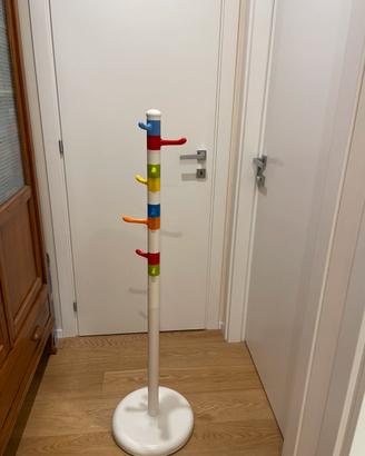 Appendiabiti da terra IKEA per bambini colorato