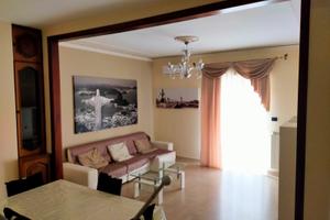 Vendita Appartamento 5,5 vani ristrutturato+Garage