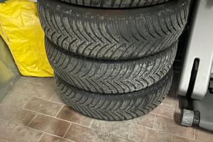 Ruote complete 155/70 R13 Hyundai i10