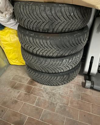 Ruote complete 155/70 R13 Hyundai i10