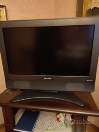 Televisore sharp LC26SA1E