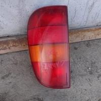 Faro posteriore sinistro Volkswagen Caddy