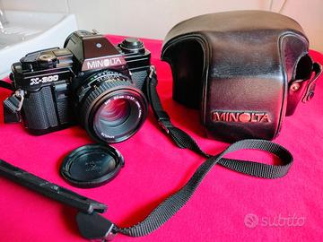 Fotocamera x rullino Minolta X-300 anni 90 vintage