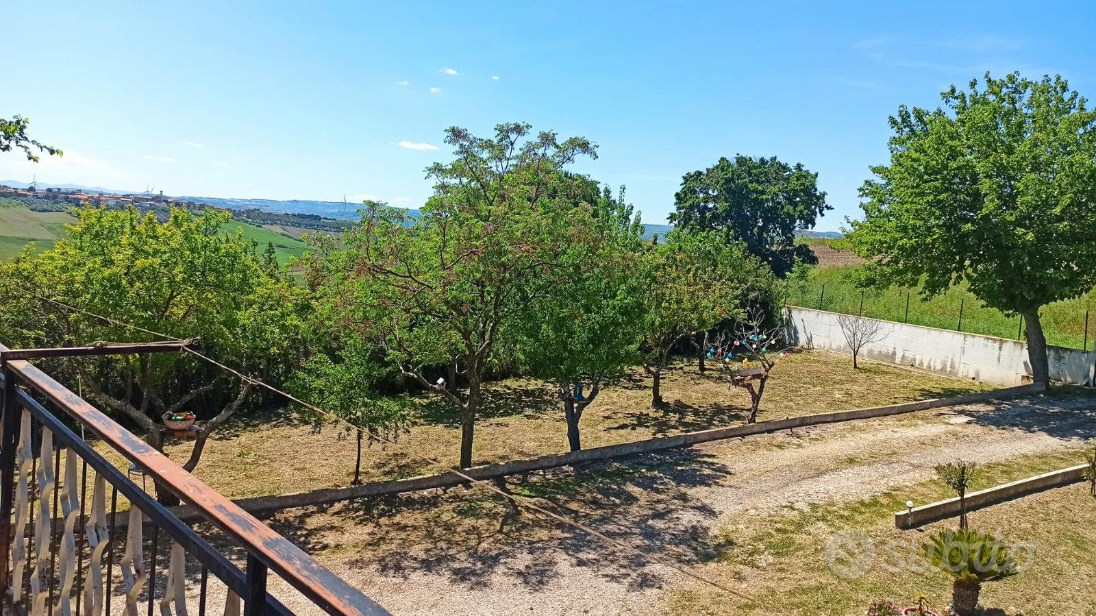 Rustico / Casolare / Appartamenti - Vista 2