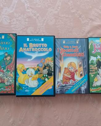 QUATTRO VIDEOCASSETTE VHS DI FILM DI ANIMAZIONE.