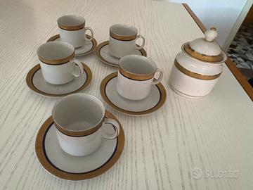 Servizio da caffe’ in porcellana