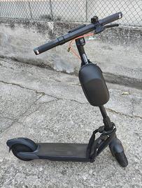 Monopattino elettrico segway