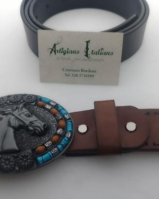 Cintura cucita a mano 