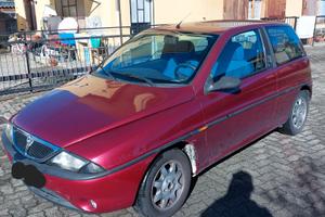 lancia y