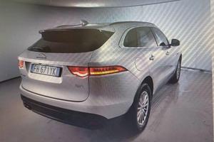 JAGUAR F-Pace 2.0 D in garanzia