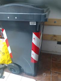 bidone spazzatura 