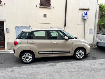 Fiat 500L spaziosa, comoda, ideale per la famiglia