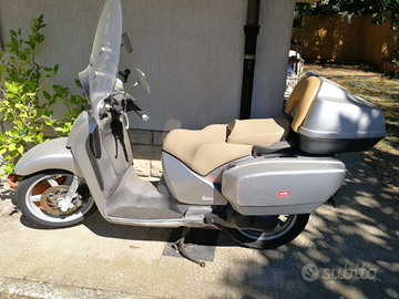 Scarabeo 200 del 2001