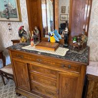 Cassettiera con specchio