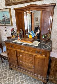 Cassettiera con specchio