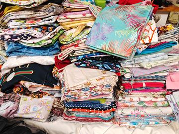 Stock di tessuti misti