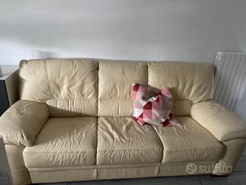 divano usato