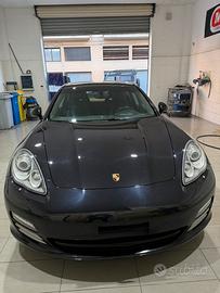Porsche panamera 4S