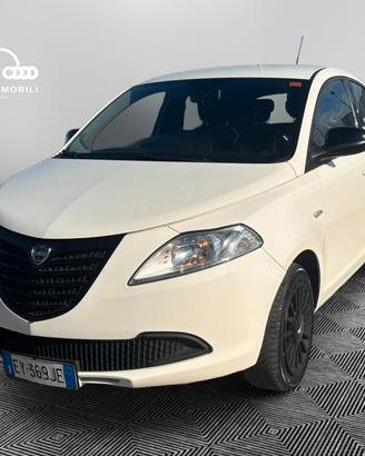 Lancia Ypsilon 5 porte - 2015