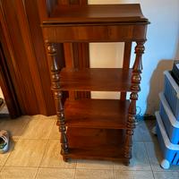 Etagère antica