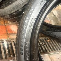 4 gomme 295/35/r21