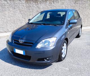 TOYOTA COROLLA 1.4 BENZINA 92CV UNICO PROPRIETARIO