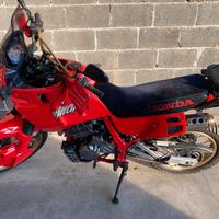 Honda Dominator 650