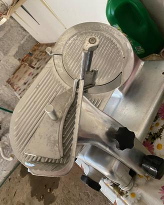 Affettatrice professionale elettrica GRS