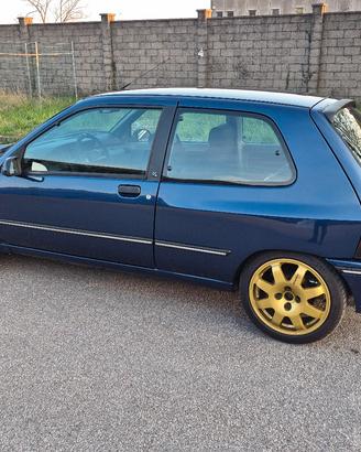 clio 1.8 16v 