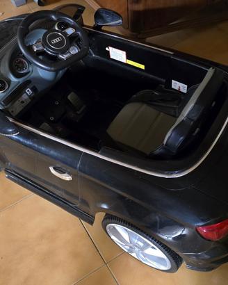 Macchina bimbo Audi 3 elettrica