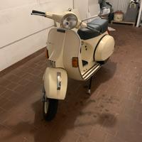 Vespa 150 PX