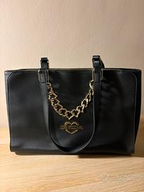Borsa LOVE MOSCHINO nera con catena cuori dorati