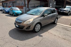 Opel Corsa 1.2 5 porte Cosmo
