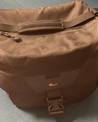 BORSA PER FOTOCAMERA LOWEPRO STEALTH REPORTER D300