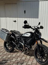 Ducati Scrambler ICON Dark 800 +6k accessori