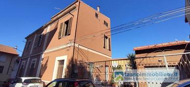 Appartamento di 162 m² con 5 locali e box auto a O