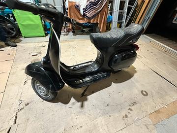 Vespa 50 L allingata del 1969