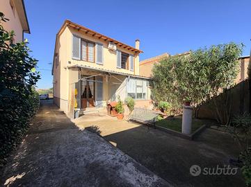 CASA INDIPENDENTE A CAMPI BISENZIO