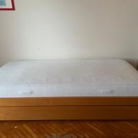 Letto singolo con estraibile legno chiaro