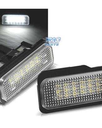 LUCI TARGA A LED MERCEDES W211 W219 R171 W203 KOMB