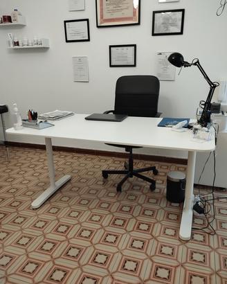 Scrivania IKEA Bekant NUOVA 160X80 bianca