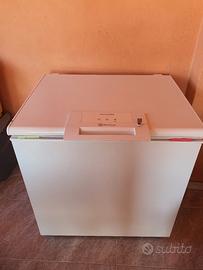 Freezer a pozzetto electrolux 213lt