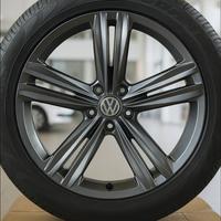 Cerchi in lega 19”