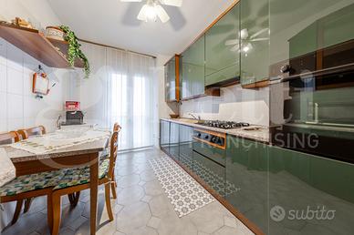 Appartamento Rozzano [E.B-PENICEVRG]