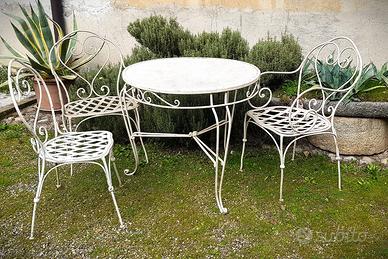 Tavolo vintage in ferro battuto