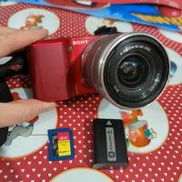 Fotocamera Sony Alpha NEX-3 ed Obiettivo Sony