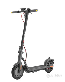 Monopattino elettrico Navee V25i PRO