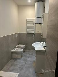 A pochi km da Rio con posto auto e terrazzo