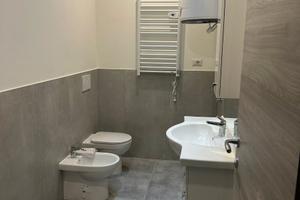 A pochi km da Rio con posto auto e terrazzo