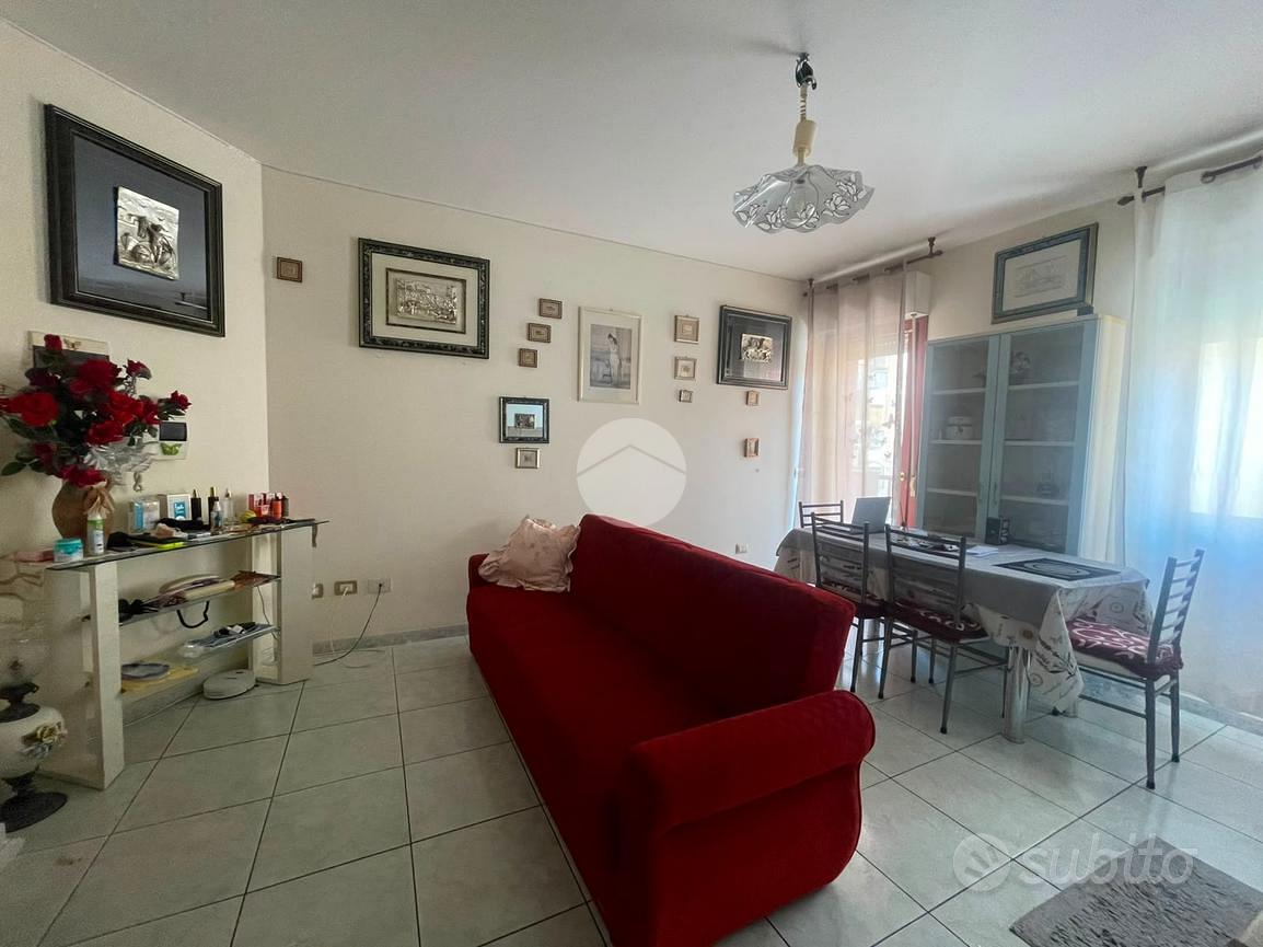 Apartment in Cagliari, Is Mirrionis - Vista 3